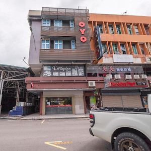 Super Oyo 89944 Stay Inn